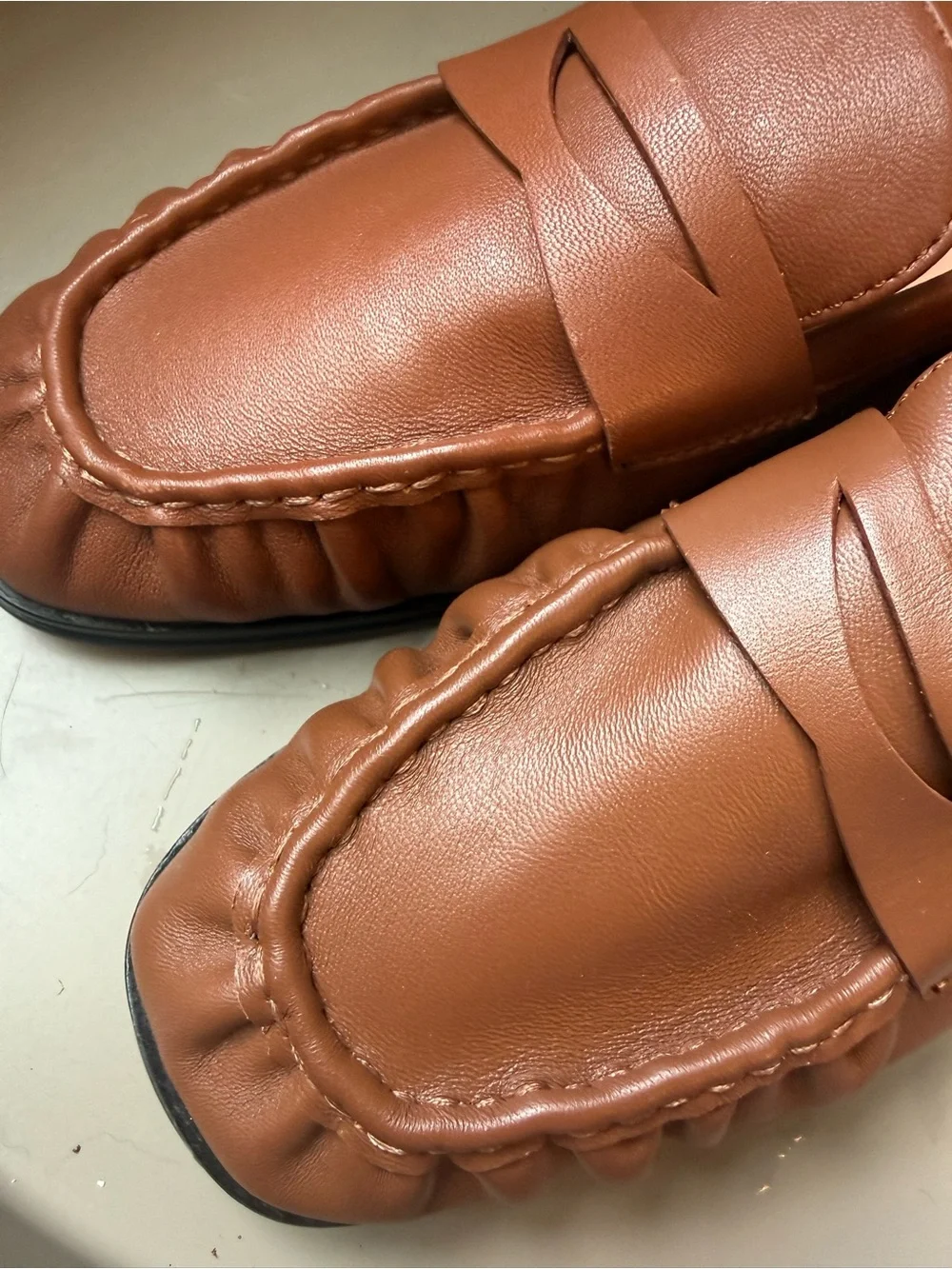 J Crew 9 Ruched Leather Loafer Saddle Camel Quiet Luxury Office Preppy Classic